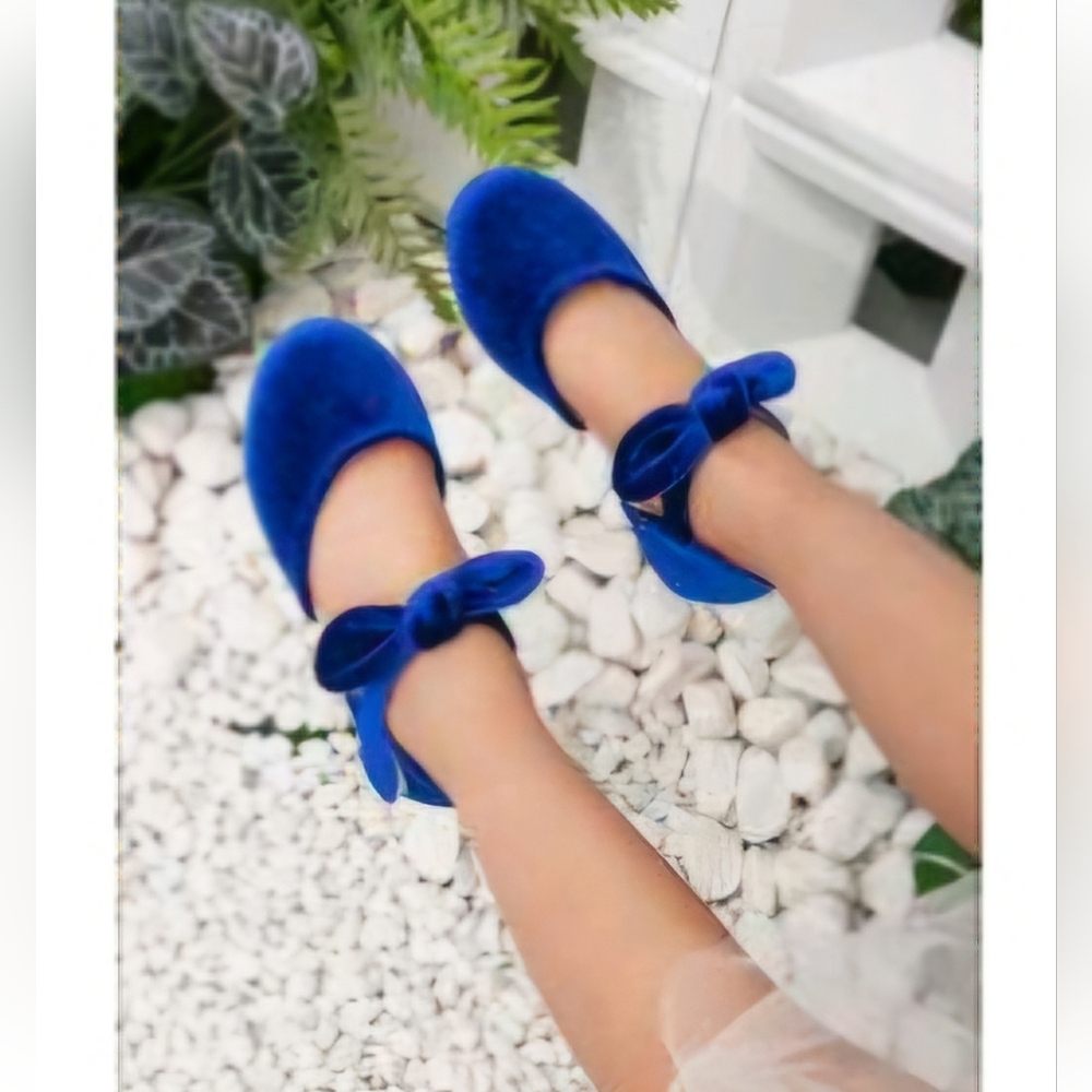 Royal Blue Girls Suede Flat Shoes Size 3.5